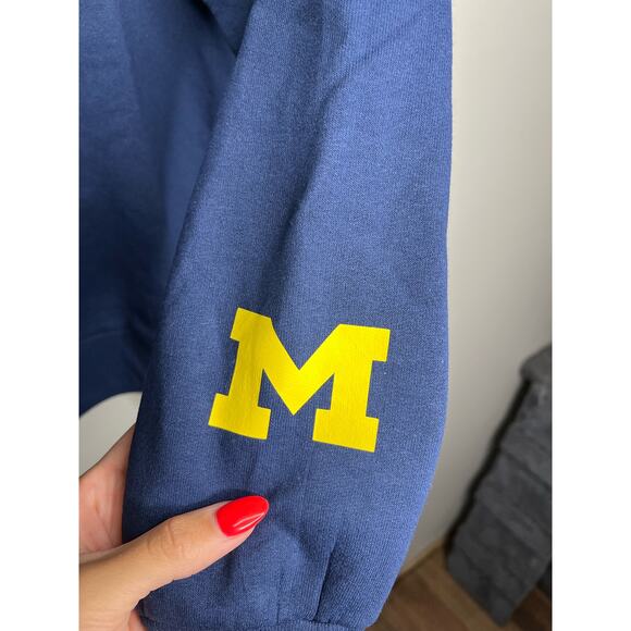Hanes Michigan Navy Blue and Maize Football Go Blue Oversized Crewneck Size L - Picture 4 of 5